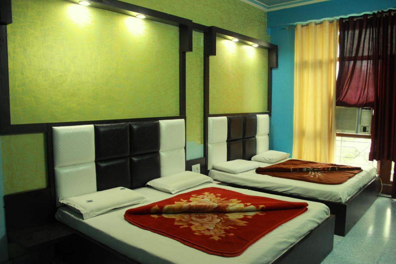 קטרה Aashirwad Hotel מראה חיצוני תמונה
